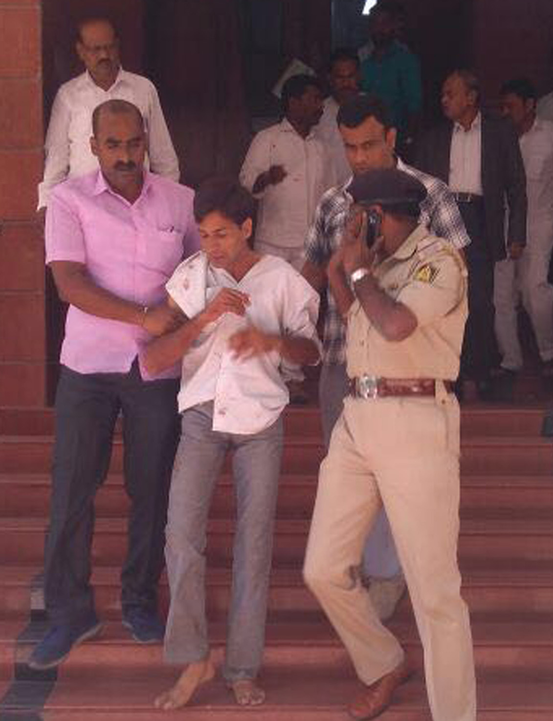 ಲೋಕಾಯುಕ್ತರ ಹತ್ಯೆ ಯತ್ನ ಪ್ರಕರಣ: ಶರ್ಮಾ 5 ದಿನ ವಶಕ್ಕೆ; ಸಿಸಿಬಿ ತನಿಖೆ